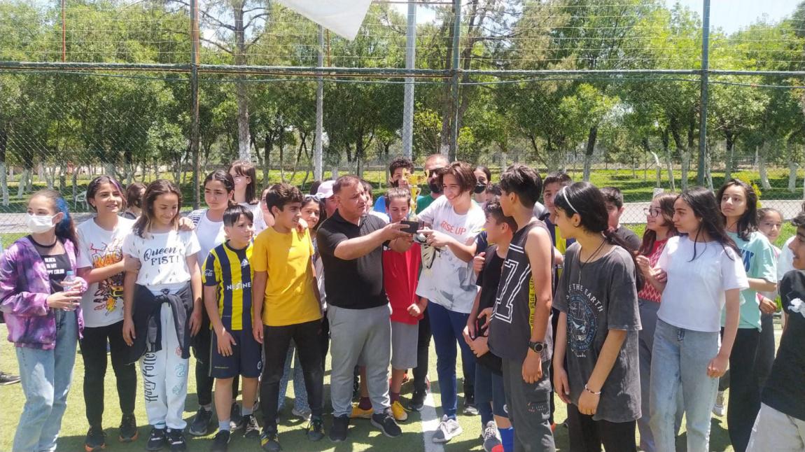 Okulumuzda Sınıflar Arası Futbol Turnuvası Düzenlendi.